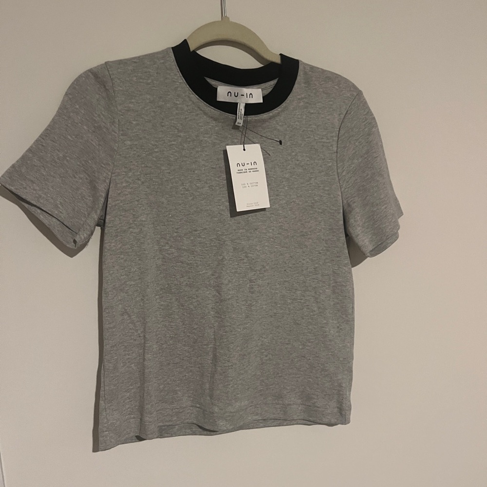 Nu-in Gray T-Shirt with Black Collar size small
